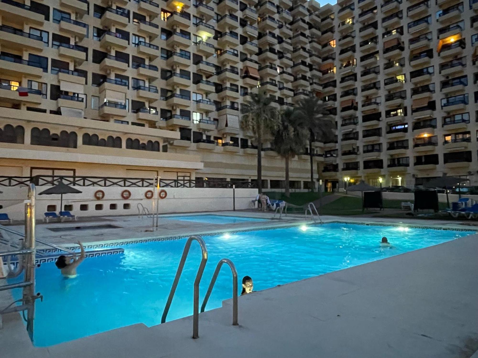 Aloha Playa Vistas Al Mar Appartement Benalmádena Buitenkant foto
