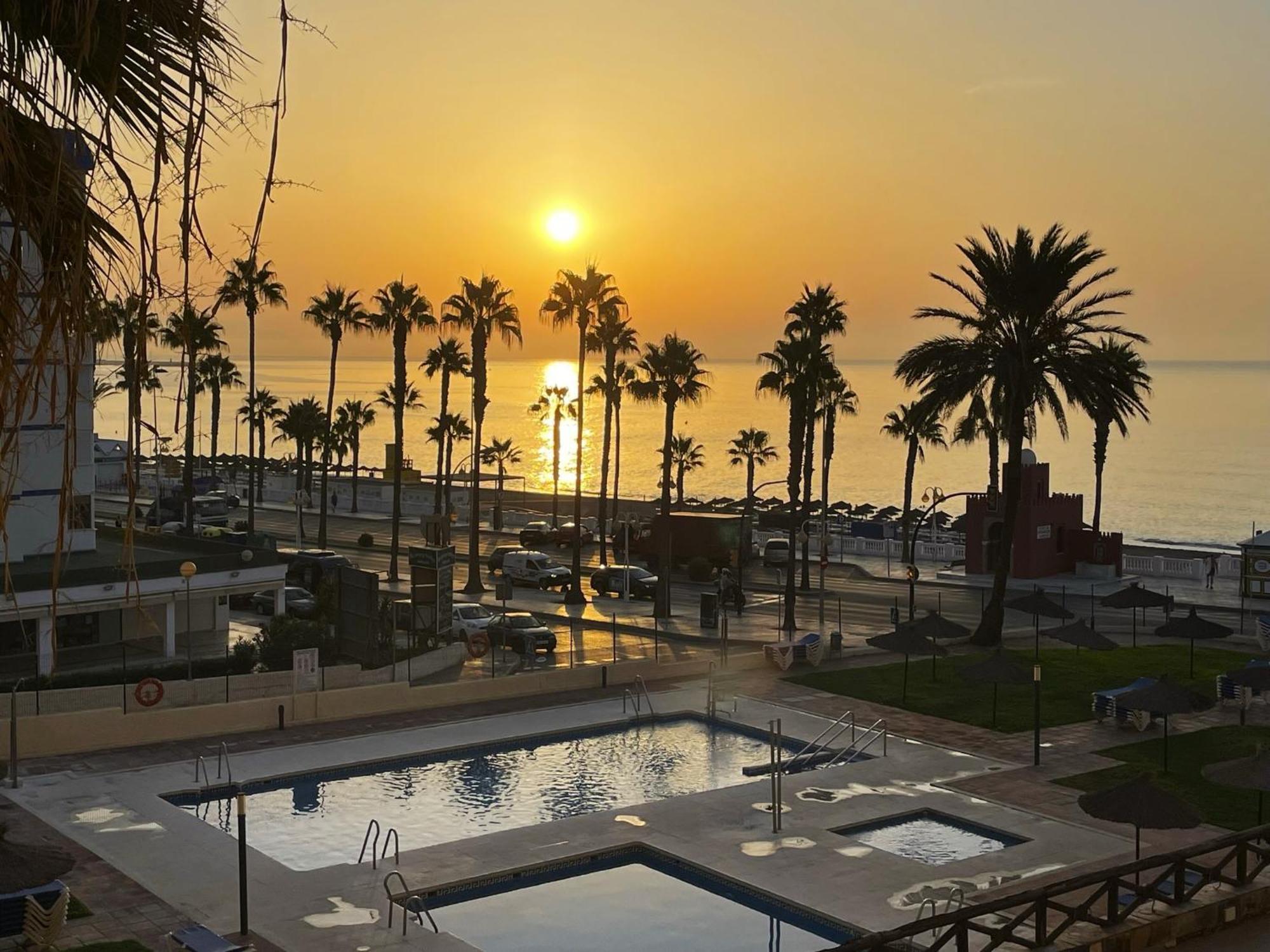 Aloha Playa Vistas Al Mar Appartement Benalmádena Buitenkant foto