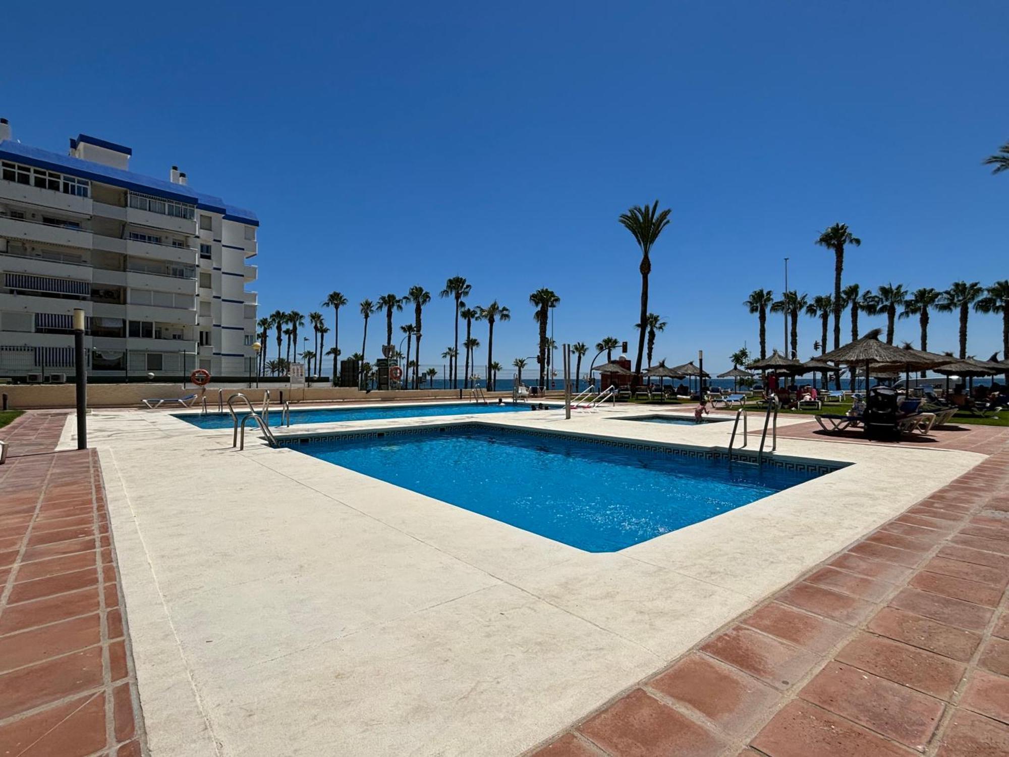 Aloha Playa Vistas Al Mar Appartement Benalmádena Buitenkant foto