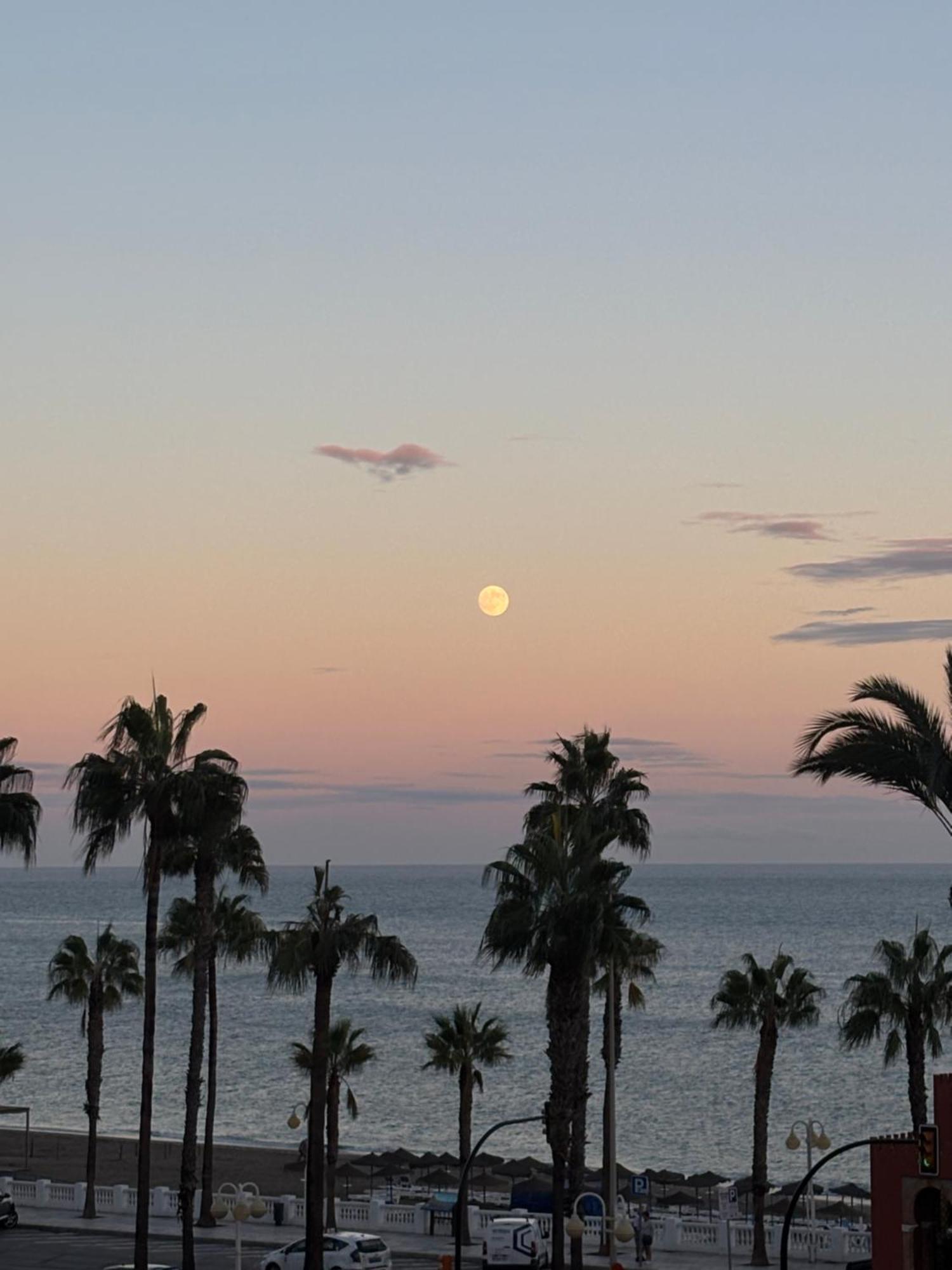Aloha Playa Vistas Al Mar Appartement Benalmádena Buitenkant foto
